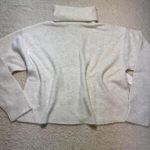 UO BDG Lake Cropped Turtleneck Sweater Ivory XL NWT
